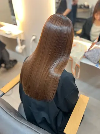 ロング オガワ アヤナのヘアスタイル