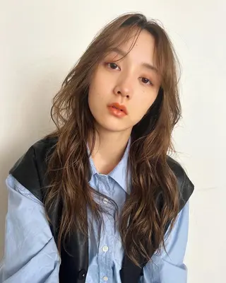 ロング カラー パーマ ヘアアレンジ メンズ キッズ ネイル マツエク・マツパ アイブロウ SALOWIN梅田茶屋町店所属・ウルフレイヤーカット /チヒロのヘアスタイル