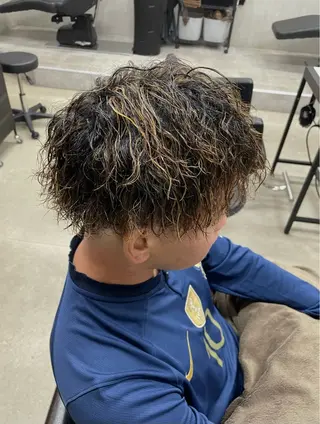 ショート パーマ メンズ 大島 渓翔のヘアスタイル
