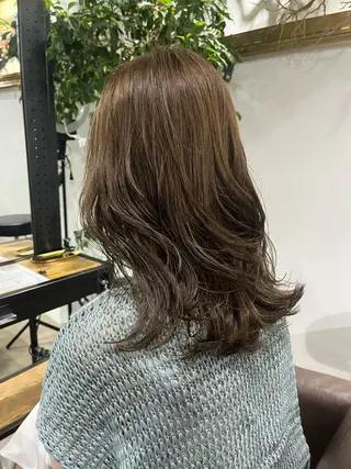 ミディアム カラー ブリーチ✨ハイライト 透明感カラー/アヤノのヘアスタイル