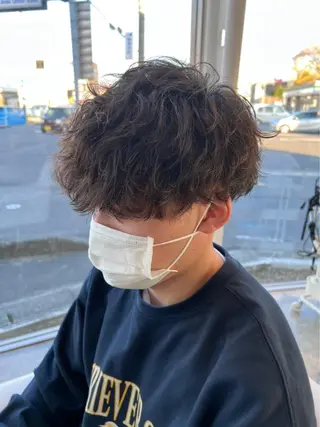 メンズ ショート／ボブ／柳津 いくらまゆのヘアスタイル