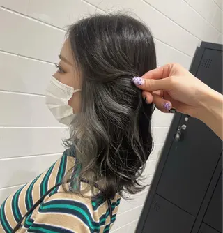 ミディアム カラー lien ヒジリのヘアスタイル
