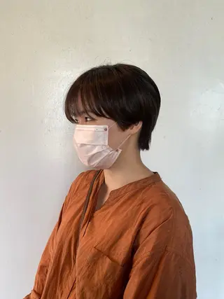 ショート カラー 中井 一葉のヘアスタイル