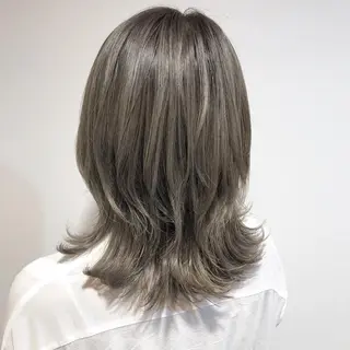 ミディアム カラー 美髪・髪質改善 有田怜平のヘアスタイル