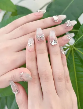 ネイル RiRi ネイルサロンのネイルデザイン