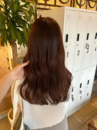 カラー AGREE Momokaのヘアスタイル
