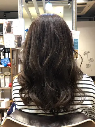 ロング カラー 青野 文香のヘアスタイル
