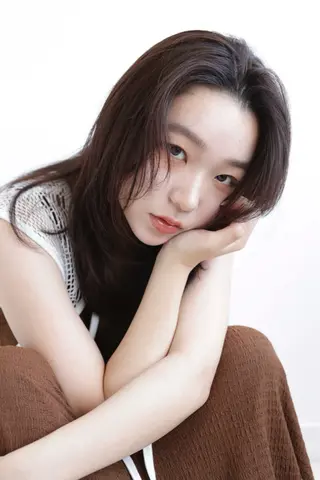 ミディアム みのり 《BASE.》のヘアスタイル