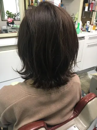 ミディアム ストウ ナナエのヘアスタイル