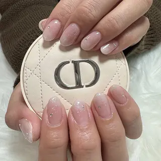 ネイル シュシュ 🎀 girly nailのネイルデザイン