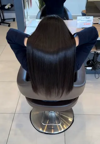 セミロング HARE&MAKE EARTH 草津エイスクエア店所属・ヒラタ ソウタのヘアスタイル