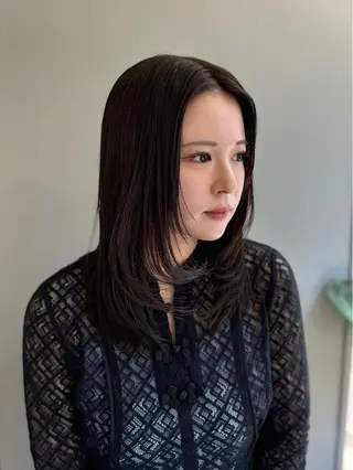 セミロング sia所属・Nene Murakamiのヘアスタイル