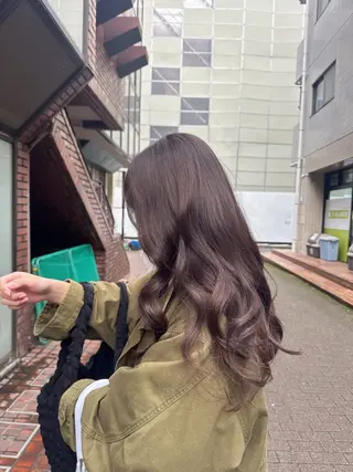 ロング カラー HAIR LOUNGE Run Ways所属・Shiho 🦋 ／透明感カラーのヘアスタイル