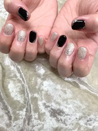 ミディアム ネイルPetit Ribbonのネイルデザイン