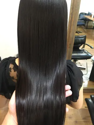 ロング MAAT所属 AKANEのヘアスタイル