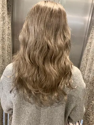 ミディアム ブリーチ＆カラーが 得意☀️望月宣雄☀️のヘアスタイル