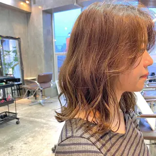 ミディアム カラー ヘアアレンジ tane.所属・【ダメージレス施術】 【透明感】北村 拓也のヘアスタイル