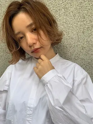 ミディアム 𝐌𝐨𝐞/透明感 暖色ボブ🤍のヘアスタイル