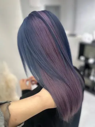 カラー セミロング piLLon 心斎橋のヘアスタイル