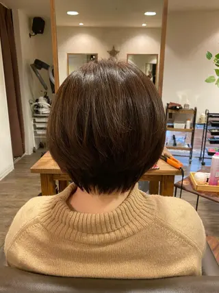 ショート カラー くろいわ りほのヘアスタイル