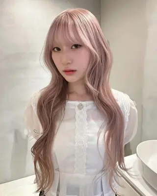 ロング PELE 梅田 ANNEX 大阪梅田茶屋町店 ダブルカラー/ブリーチ/ハイトーン【ペレ】所属・梅田/ハイトーン/ Juriのヘアスタイル