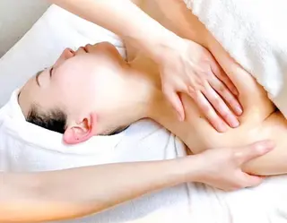 学生ニキビ改善🍀 優しい肌質改善のエステ・リラクイメージ