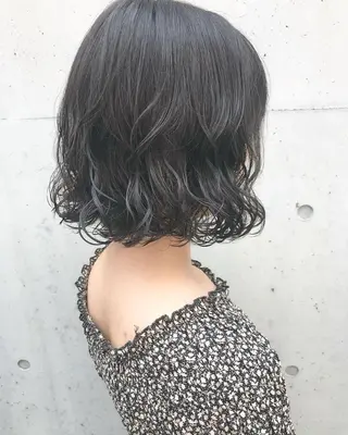 ショート 🫧柔らかパーマ/ 艶髪カラーあいり🤍のヘアスタイル