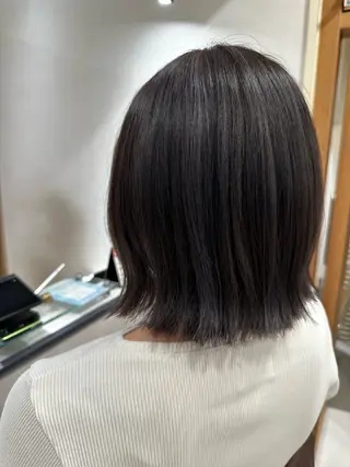 ミディアム カラー 岡本 葵のヘアスタイル