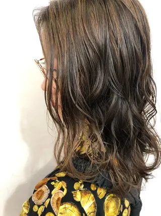 セミロング カラー 西山梨々【12/1〜 産休を頂きます🎀】のヘアスタイル