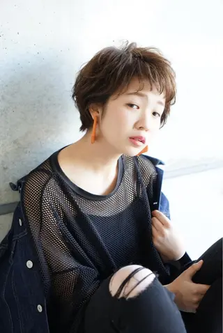 ショート カラー パーマ 加藤 あやみのヘアスタイル