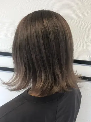 カラー レイヤーカット 早崎太生のヘアスタイル