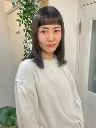 ミディアム カラー ブリーチなしで透け感 暖色カラーボブaoiのヘアスタイル