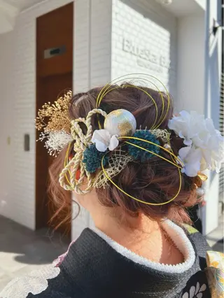 セミロング ヘアアレンジ 🦄HITOMI 🦄MEMEのマツエク・マツパデザイン