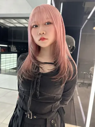 セミロング カラー SALOWIN三軒茶屋店所属・🇰🇷韓国レイヤー の神様🇰🇷のヘアスタイル