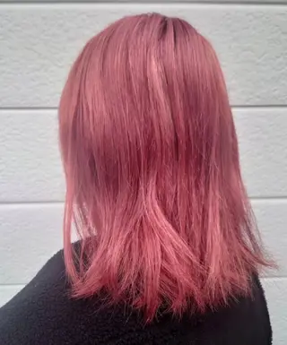 カラー 八木琉河/ハイトーン カラー/ブリーチのヘアスタイル