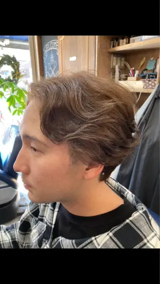 カラー メンズ ルピナス中田店長 山口大地のヘアスタイル