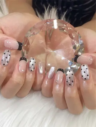 ネイル Kanako 💫のネイルデザイン