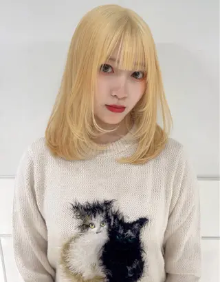 ミディアム りおな/エクステ /ミルクティーカラーのヘアスタイル