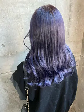 ロング カラー ヘアアレンジ 🩵色落ち可愛い 寒色カラー🩵のヘアスタイル