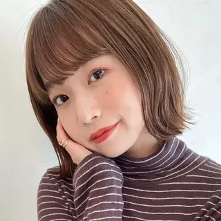 ショート OAK 学芸大学所属・秋葉萌　透明感カラー /レイヤー/ボブ♡のヘアスタイル