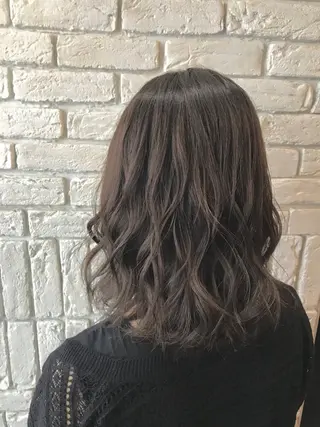 ミディアム ameet さくらのヘアスタイル