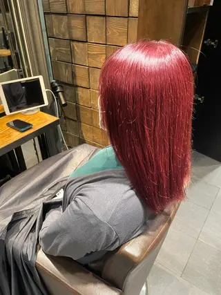 ミディアム カラー ブリーチ＆縮毛矯正 🧸tomoki🧸のヘアスタイル