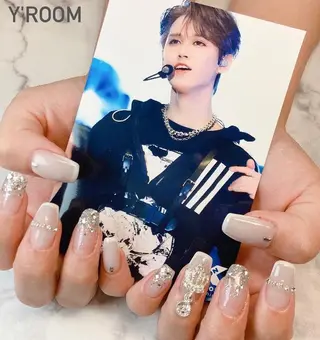 ネイル YUKA （ネイリスト）のネイルデザイン