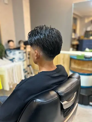メンズ THEBARBER TEN所属・伊禮 海凪のヘアスタイル