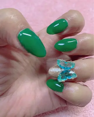 ネイル 池崎 美穂のネイルデザイン