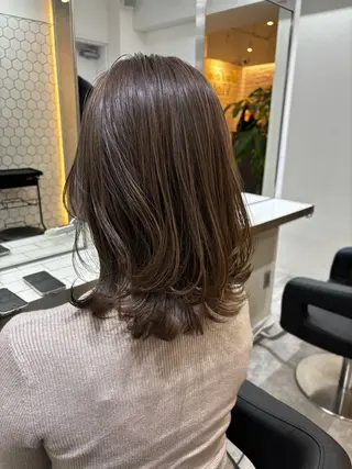 ミディアム Viot 銀座 樋口 桃佳のヘアスタイル