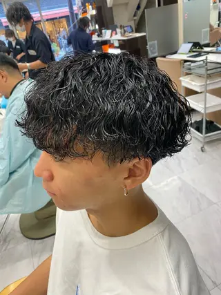パーマ メンズ 🌴パーマオタク🌴 長谷川　諒佑🌈のヘアスタイル