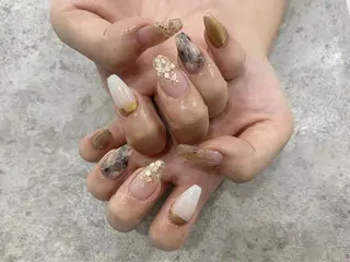 ネイル 松井 亜由美のネイルデザイン