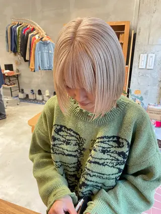 カラー wewe: momoeのヘアスタイル