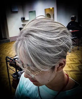 ショート カラー メンズ 🏆ハッシュカット× 髪質改善🏆カイトのヘアスタイル